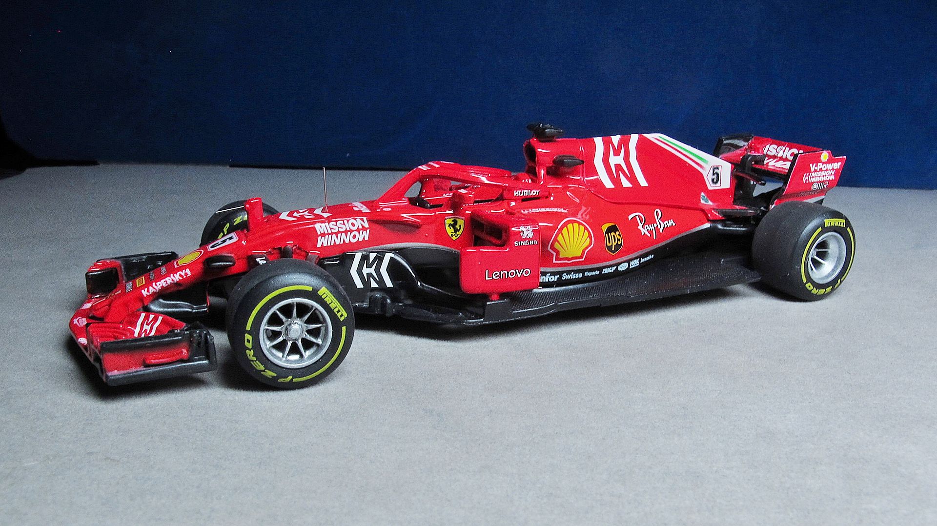 Formula 1 №37 - Ferrari SF71-H - Себастьян Феттель (2018)
